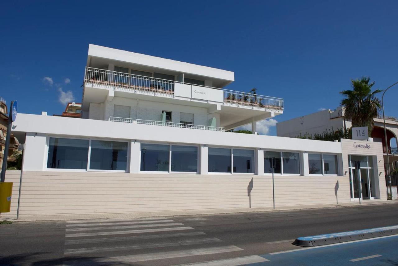 Hotel Ristorante Centosedici Terracina Kültér fotó