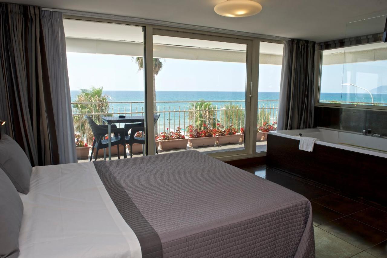 Hotel Ristorante Centosedici Terracina Kültér fotó