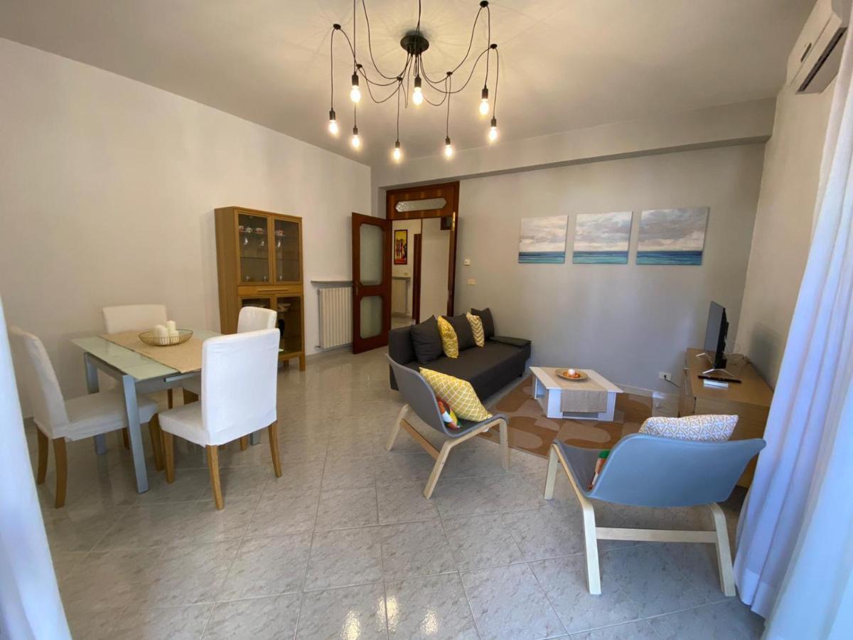 Hotel Ristorante Centosedici Terracina Kültér fotó