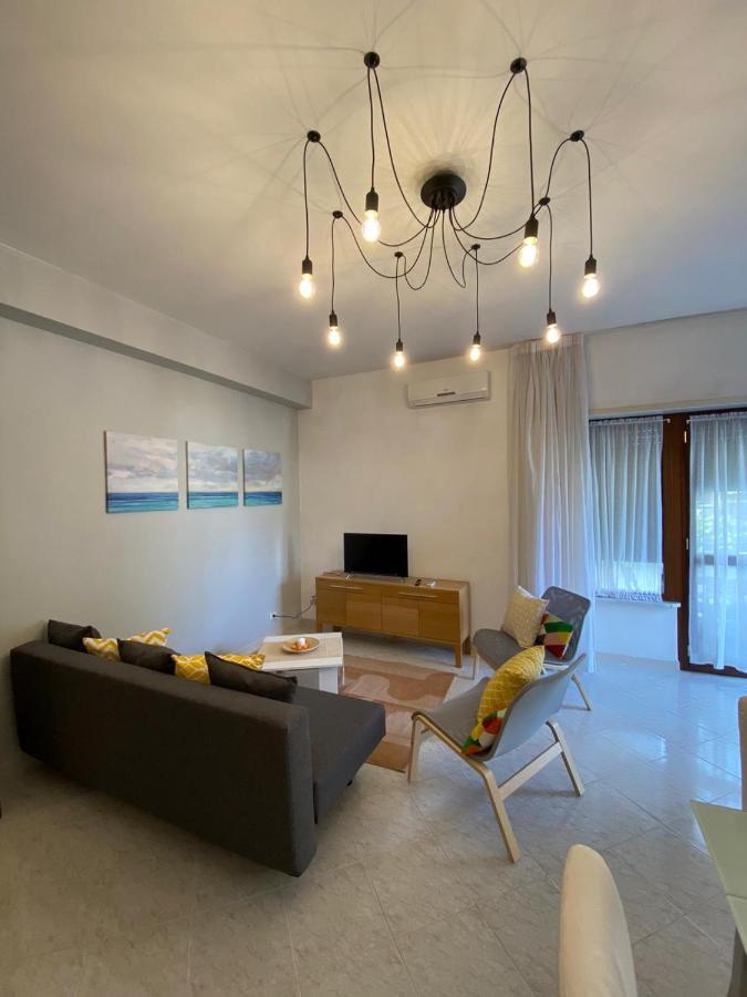 Hotel Ristorante Centosedici Terracina Kültér fotó