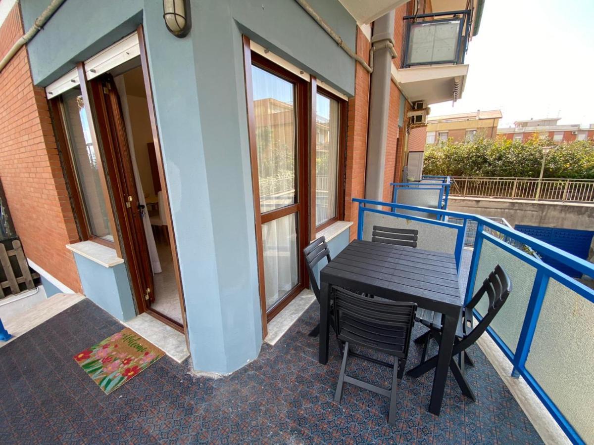 Hotel Ristorante Centosedici Terracina Kültér fotó