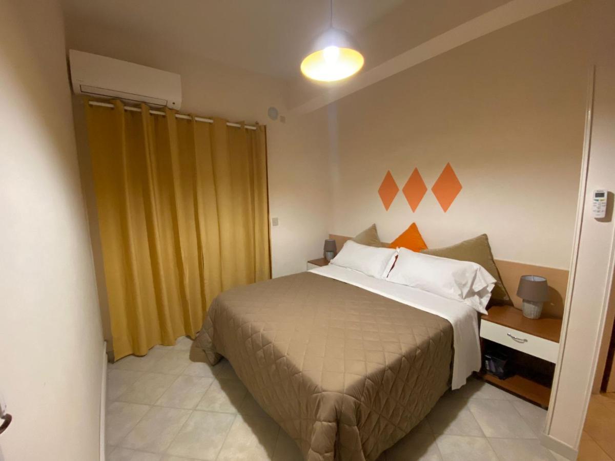 Hotel Ristorante Centosedici Terracina Kültér fotó